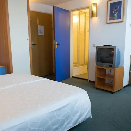 Coen 3* Ντελφτ